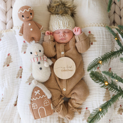 Cuddle + Kind Baby gingerbread (icing white)