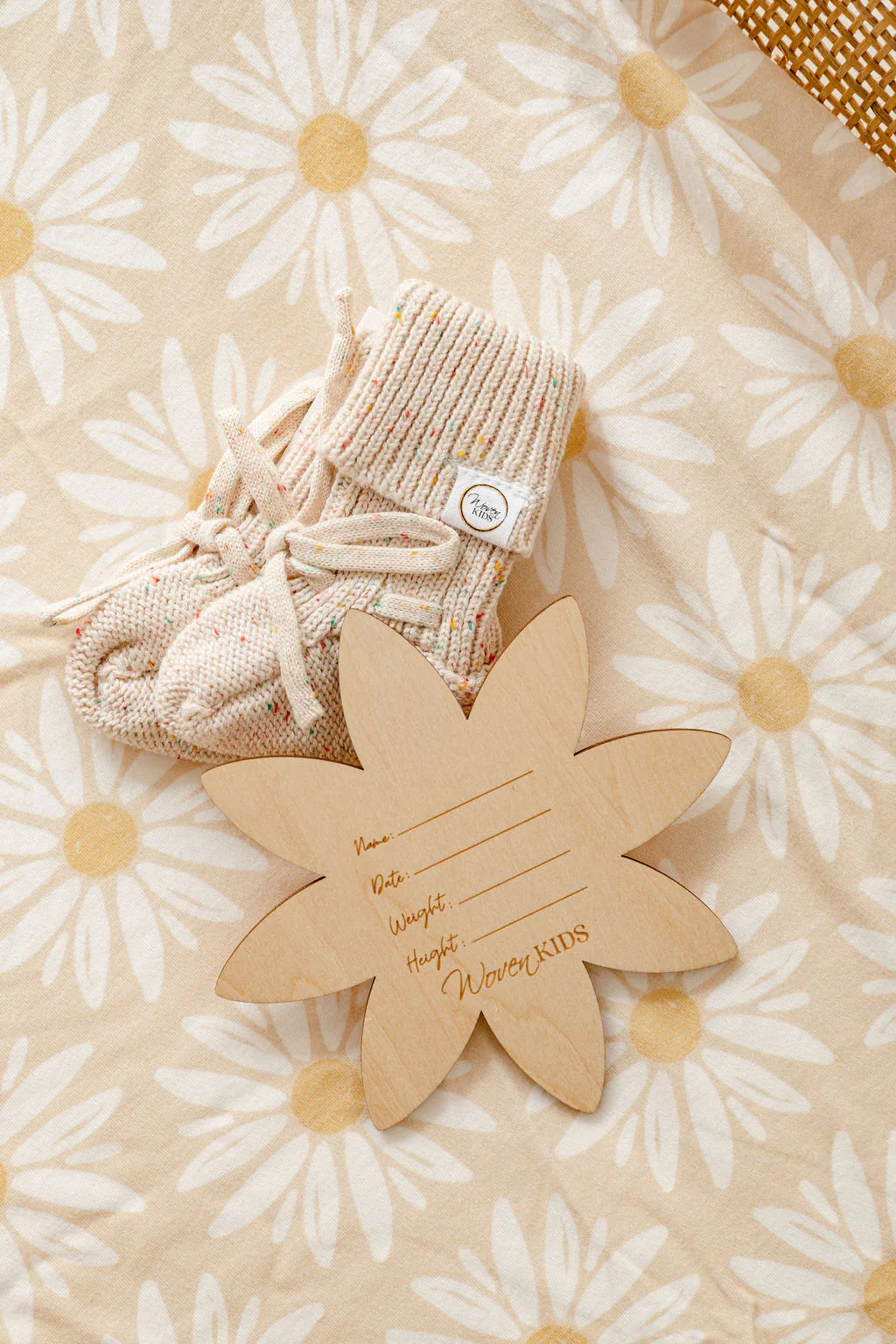 Newborn Baby Announcement Plaque - Daisy