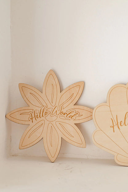 Newborn Baby Announcement Plaque - Daisy